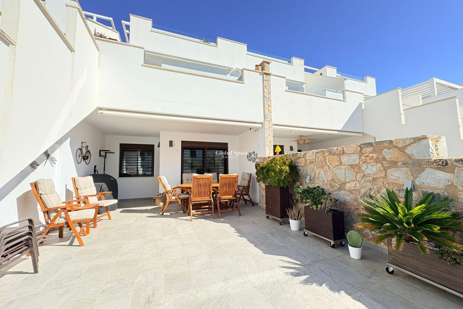 Wederverkoop - APPARTEMENT -
TORRE DE LA HORADADA - Porto Marina