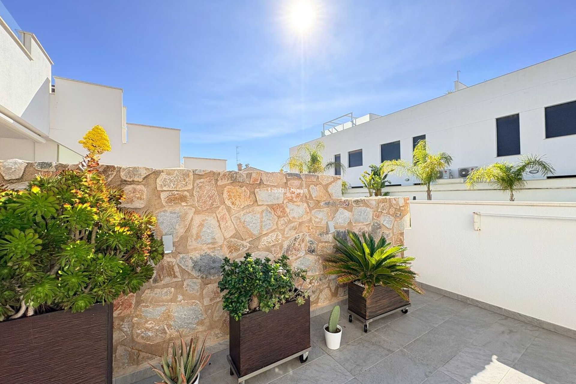 Wederverkoop - APPARTEMENT -
TORRE DE LA HORADADA - Porto Marina