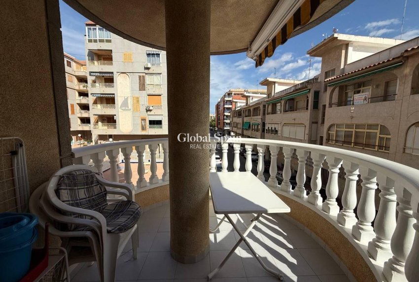 Wederverkoop - Appartement -
TORREVIEJA - Acequion