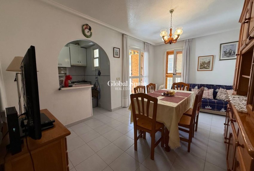 Wederverkoop - Appartement -
TORREVIEJA - Acequion