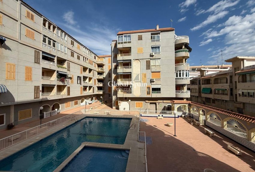 Wederverkoop - Appartement -
TORREVIEJA - Acequion