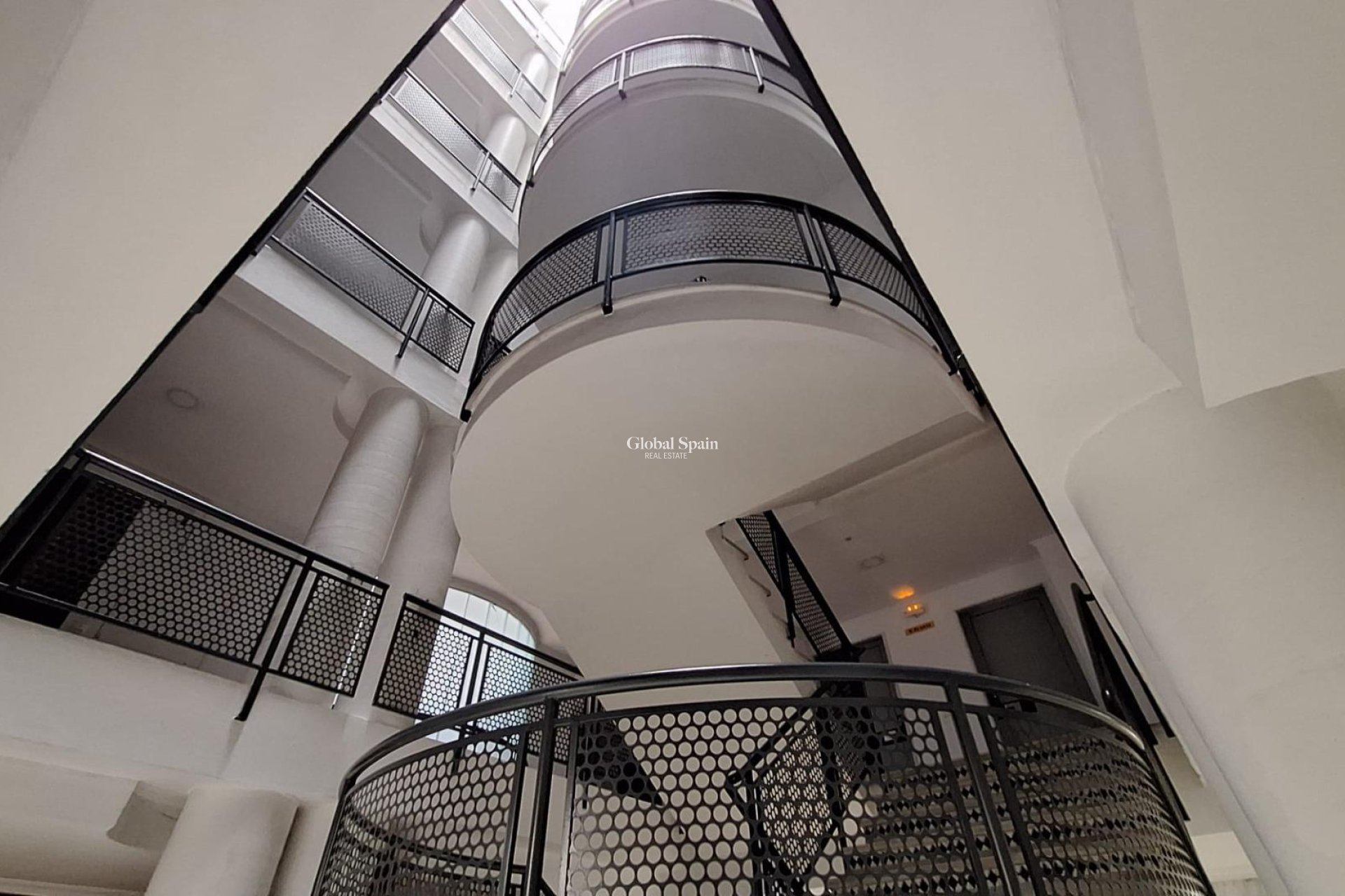 Wederverkoop - APPARTEMENT -
TORREVIEJA - Acequion