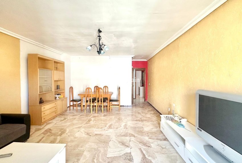 Wederverkoop - APPARTEMENT -
TORREVIEJA - Acequion