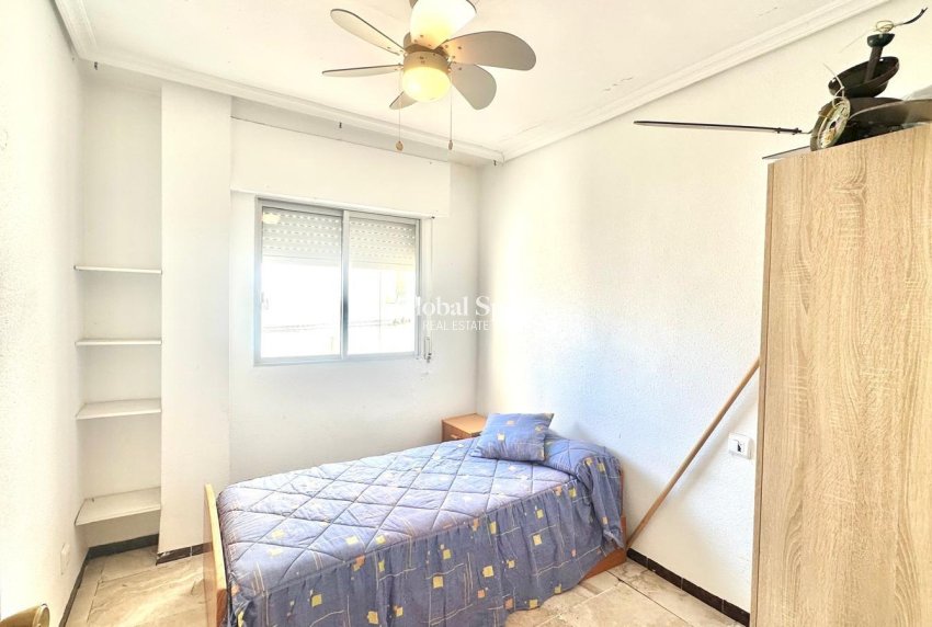 Wederverkoop - APPARTEMENT -
TORREVIEJA - Acequion