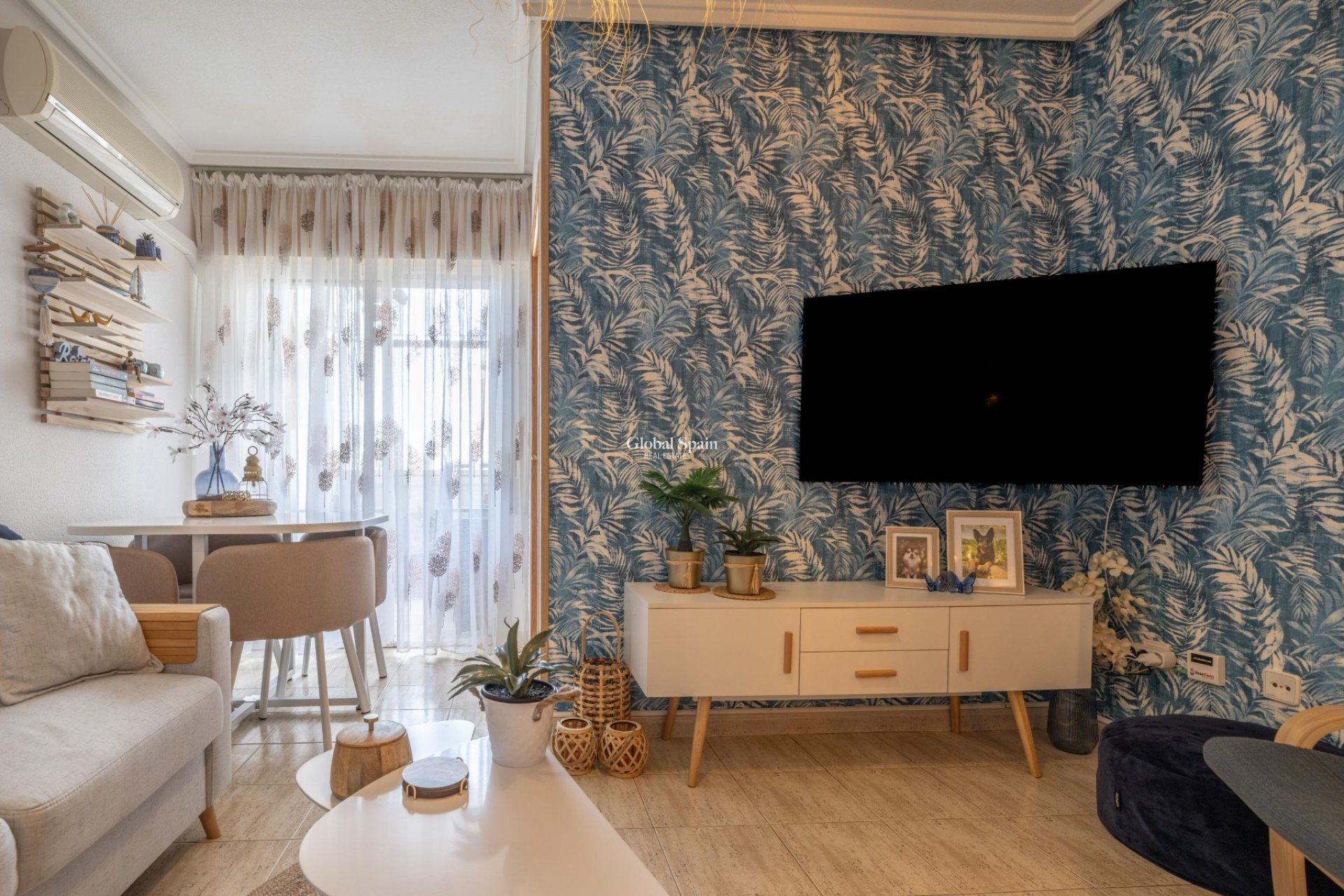 Wederverkoop - APPARTEMENT -
TORREVIEJA - Acequion