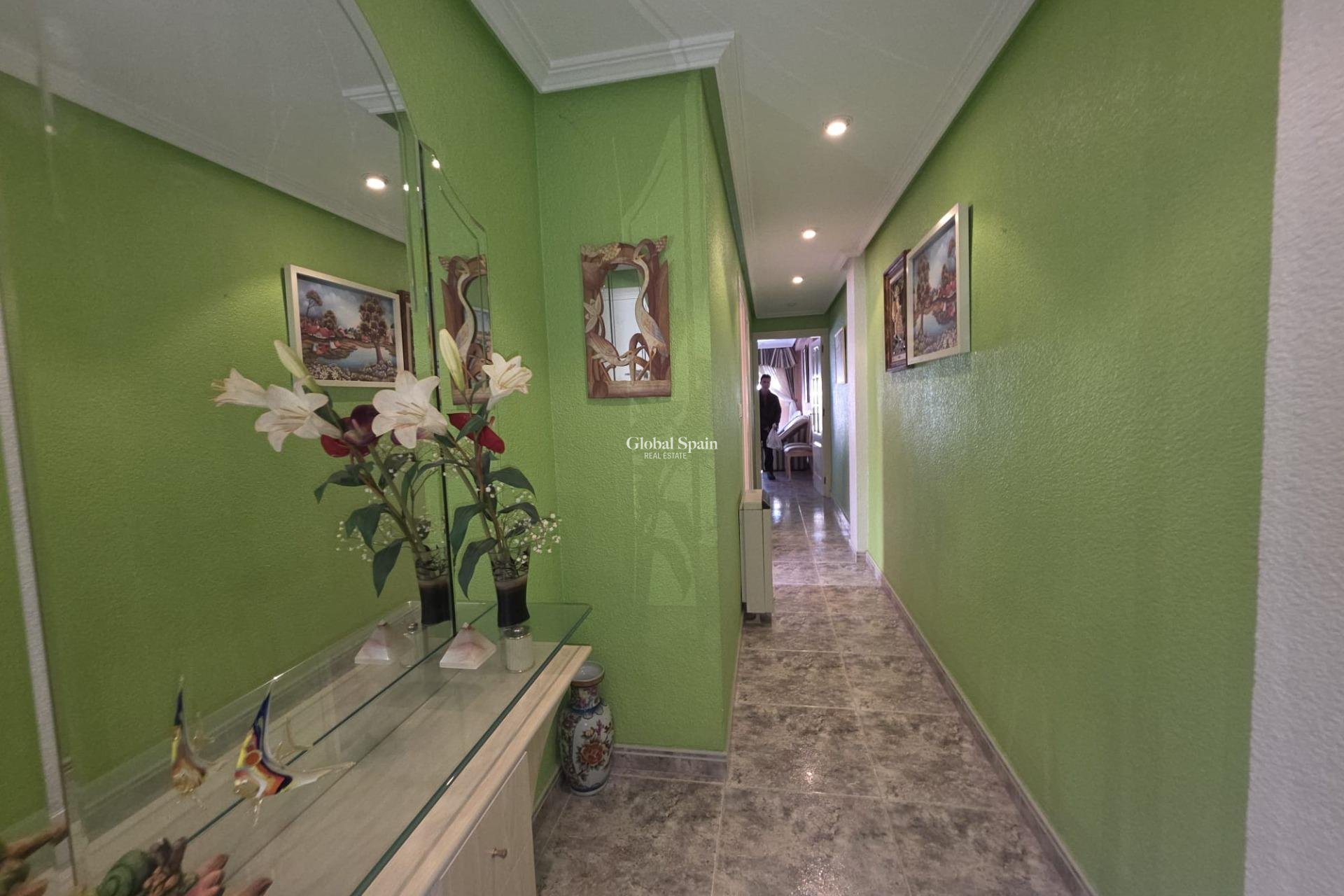 Wederverkoop - APPARTEMENT -
TORREVIEJA - Acequion