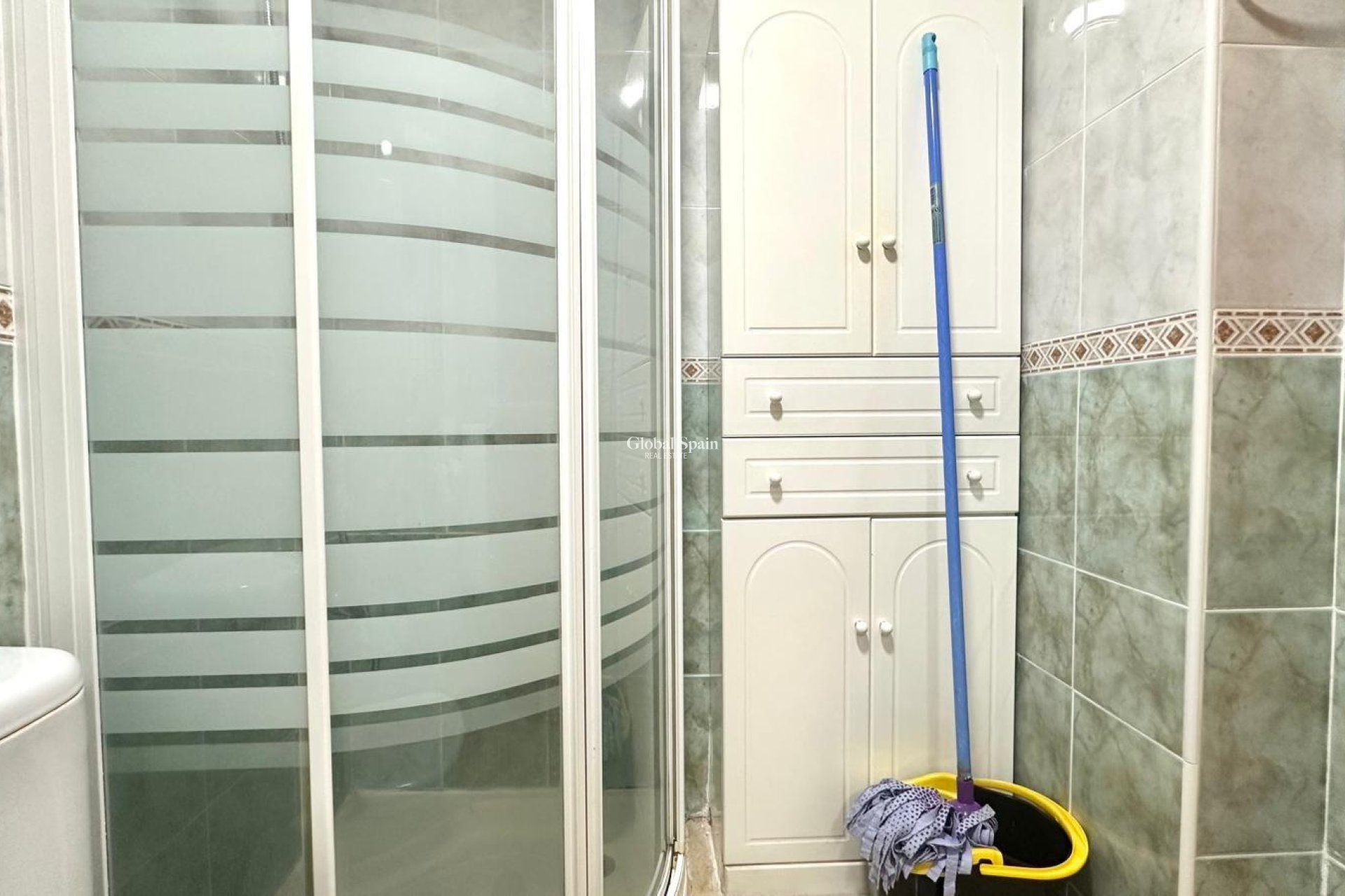 Wederverkoop - APPARTEMENT -
TORREVIEJA - Acequion