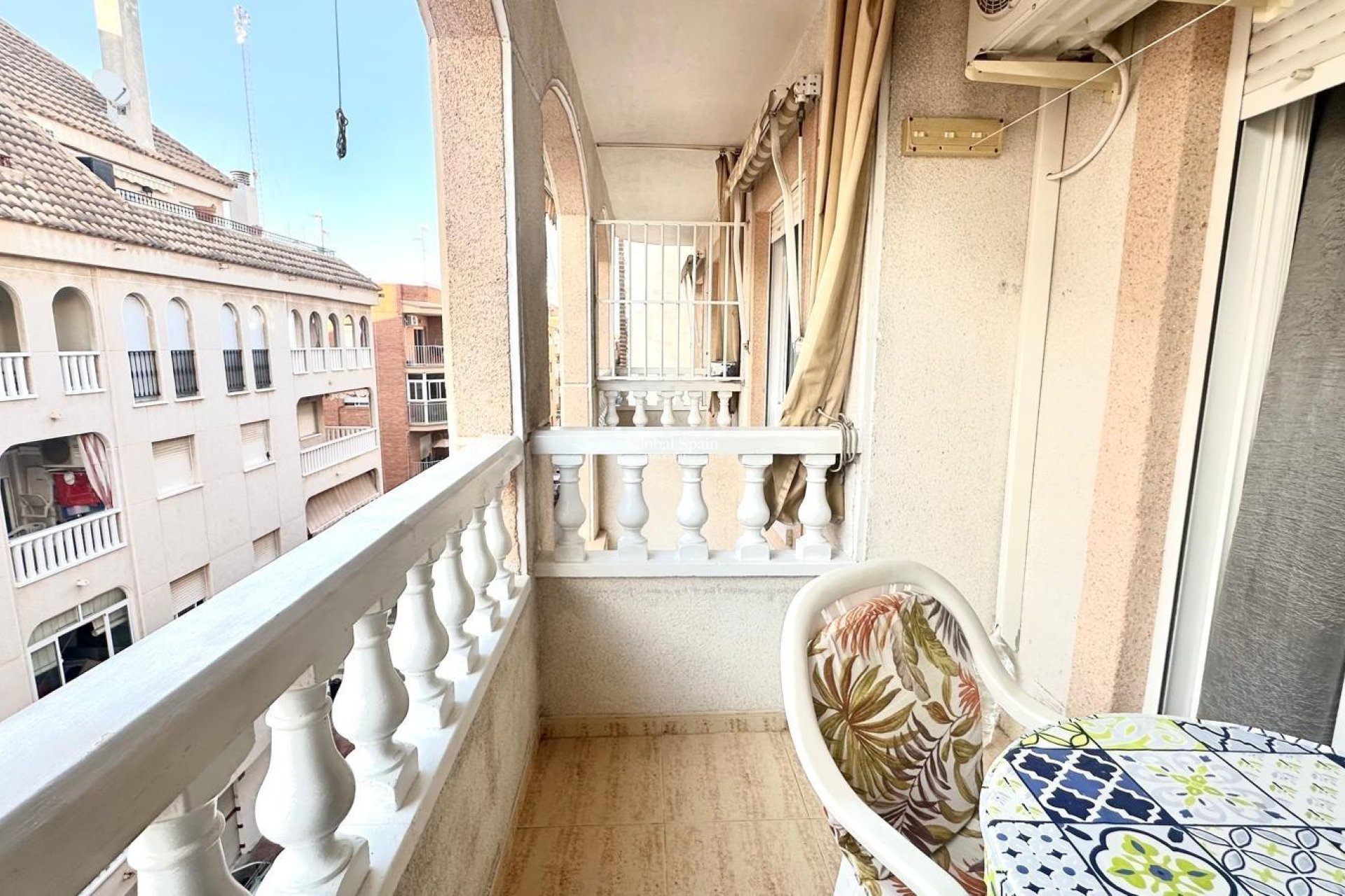 Wederverkoop - APPARTEMENT -
TORREVIEJA - Acequion