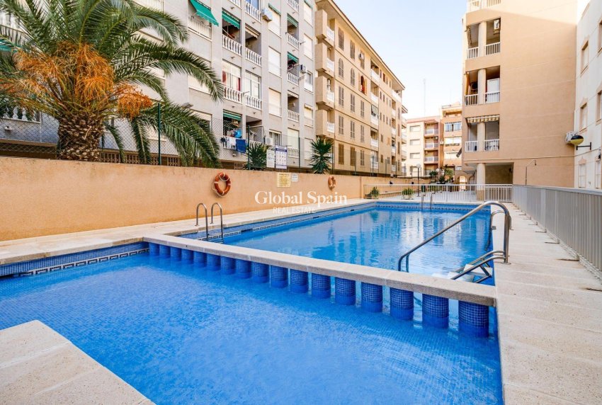 Wederverkoop - APPARTEMENT -
TORREVIEJA - Acequion
