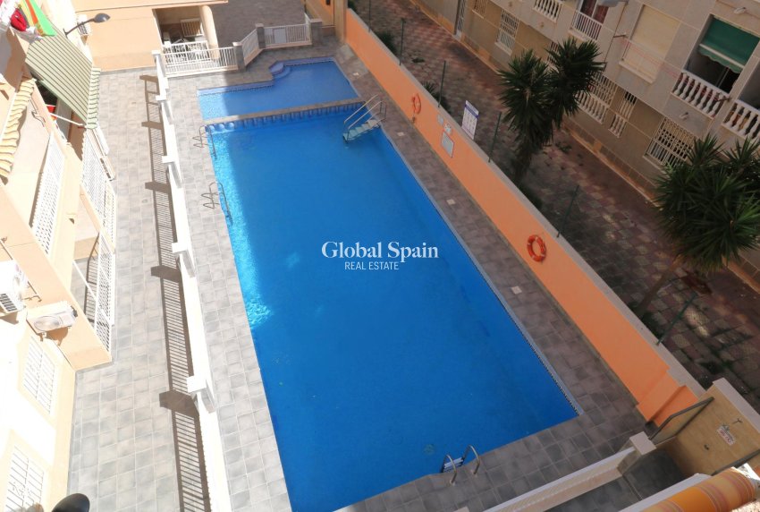 Wederverkoop - APPARTEMENT -
TORREVIEJA - Acequion