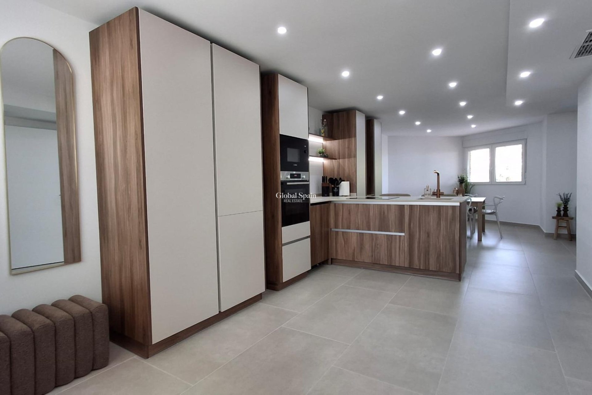 Wederverkoop - APPARTEMENT -
TORREVIEJA - Acequion