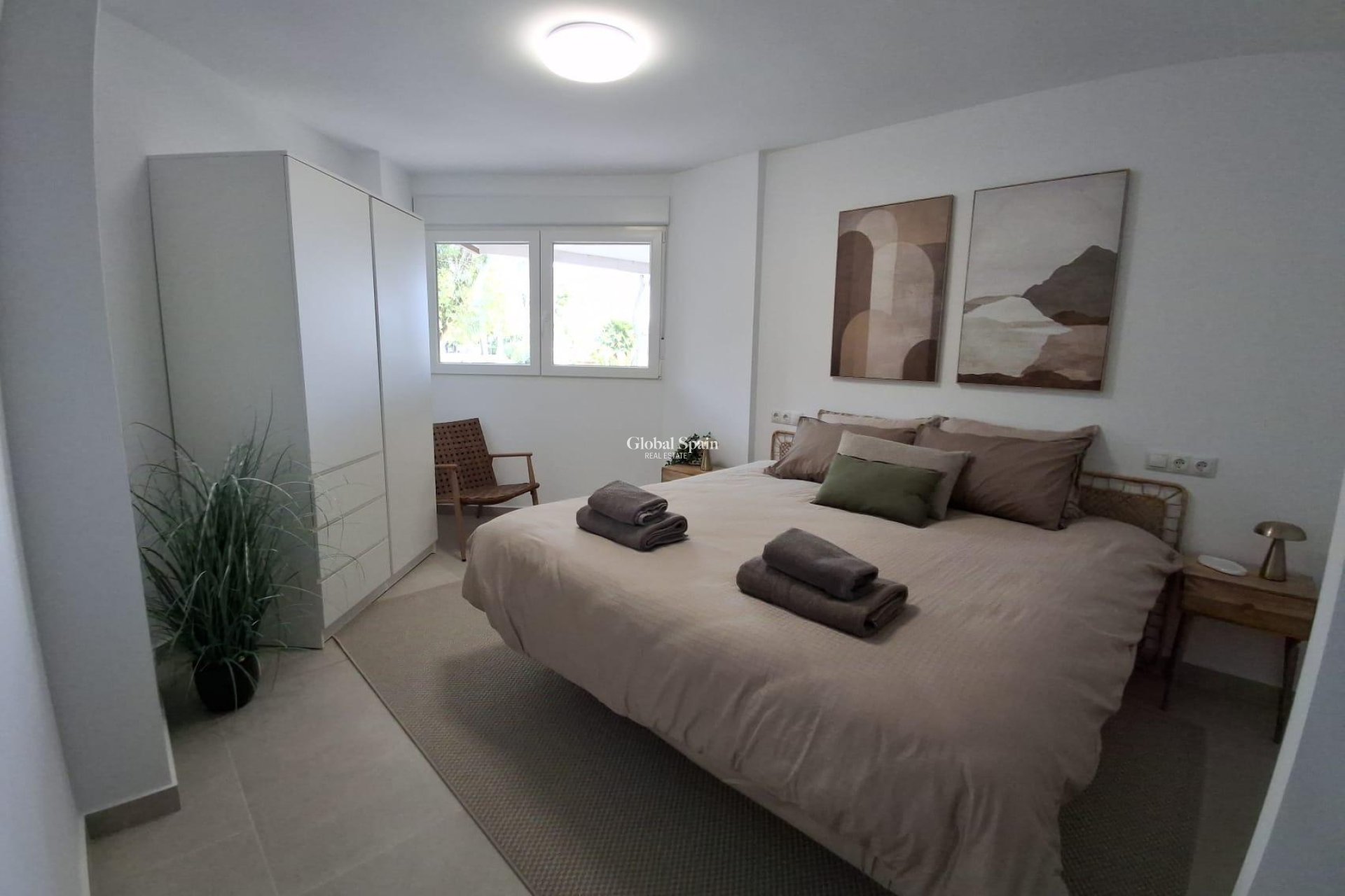 Wederverkoop - APPARTEMENT -
TORREVIEJA - Acequion
