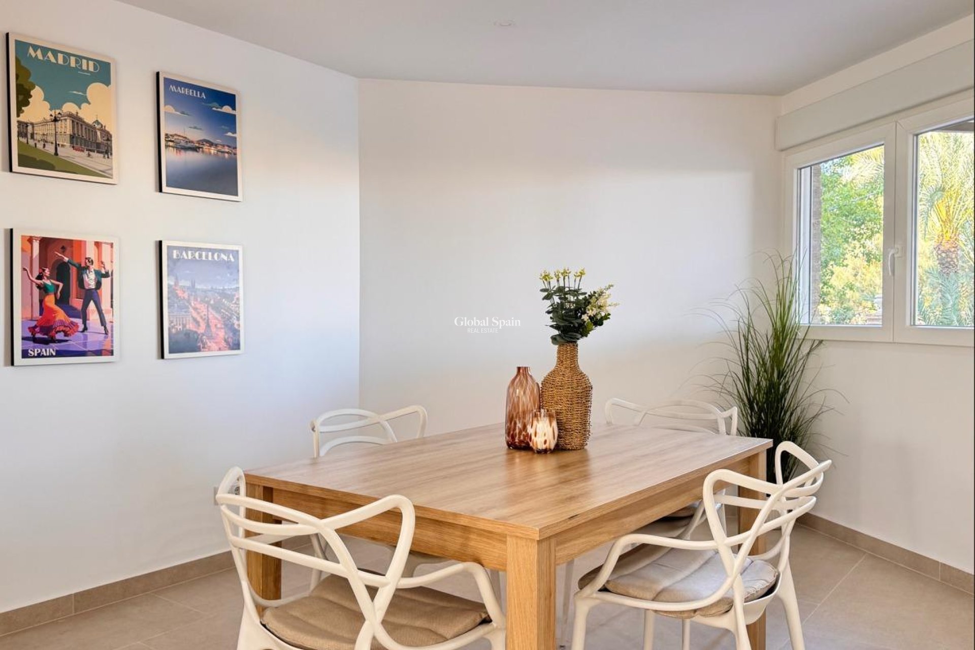 Wederverkoop - APPARTEMENT -
TORREVIEJA - Acequion