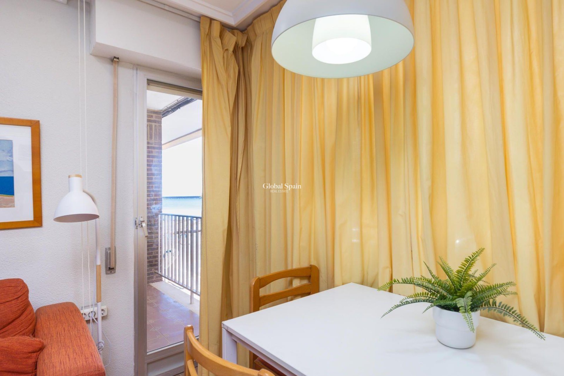 Wederverkoop - APPARTEMENT -
TORREVIEJA - Acequion