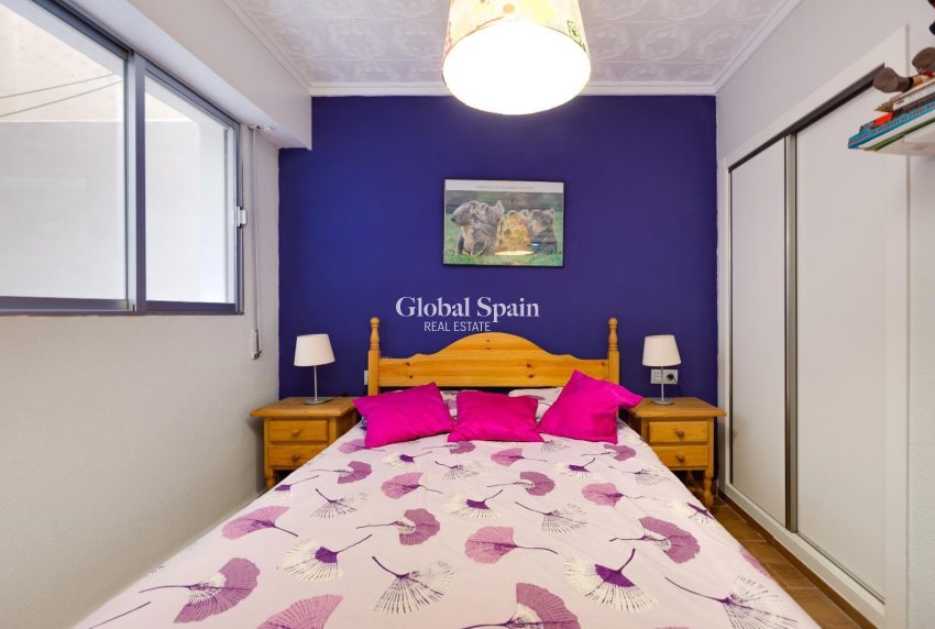 Wederverkoop - APPARTEMENT -
TORREVIEJA - Acequion