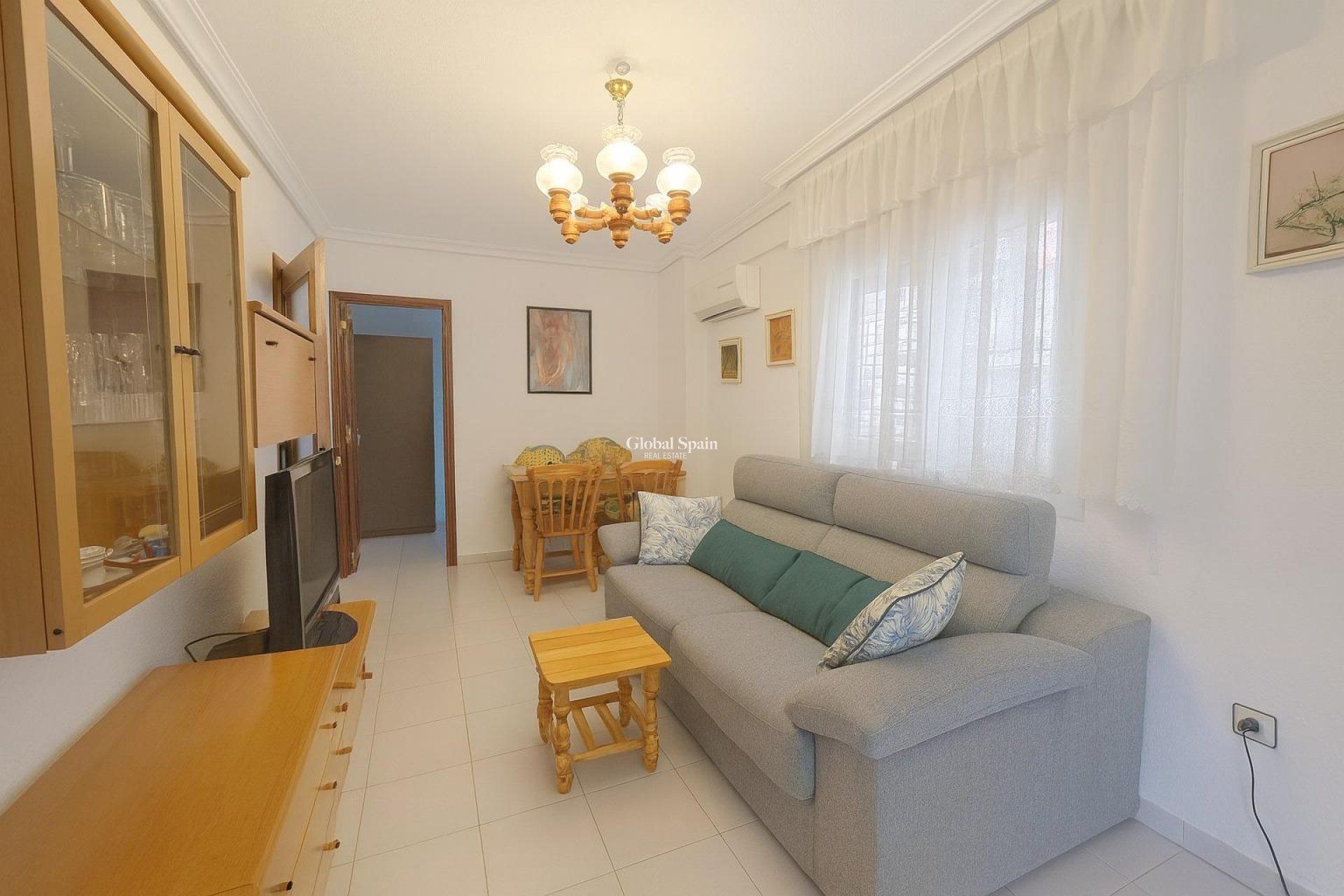Wederverkoop - APPARTEMENT -
TORREVIEJA - Acequion