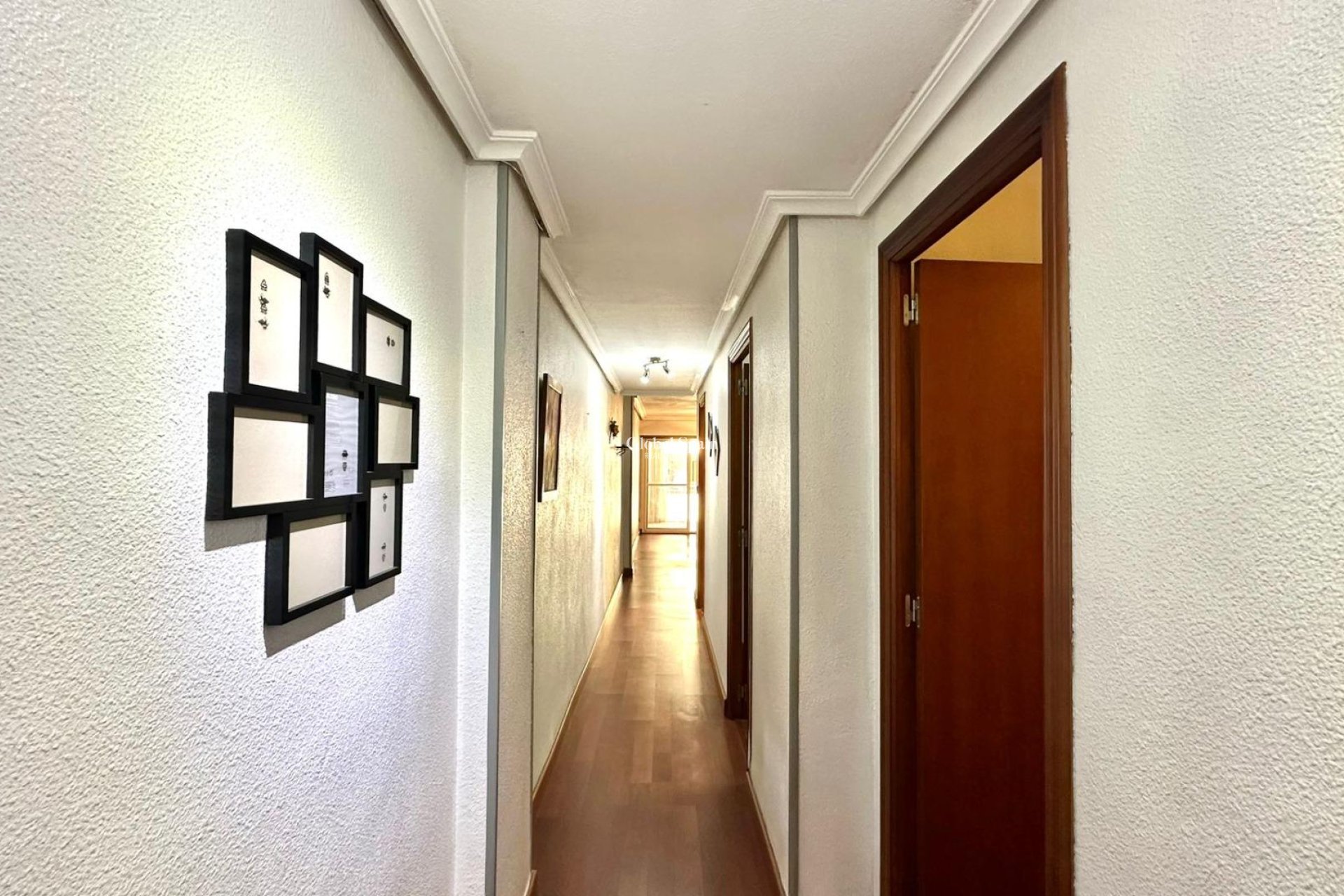 Wederverkoop - APPARTEMENT -
TORREVIEJA - Acequion