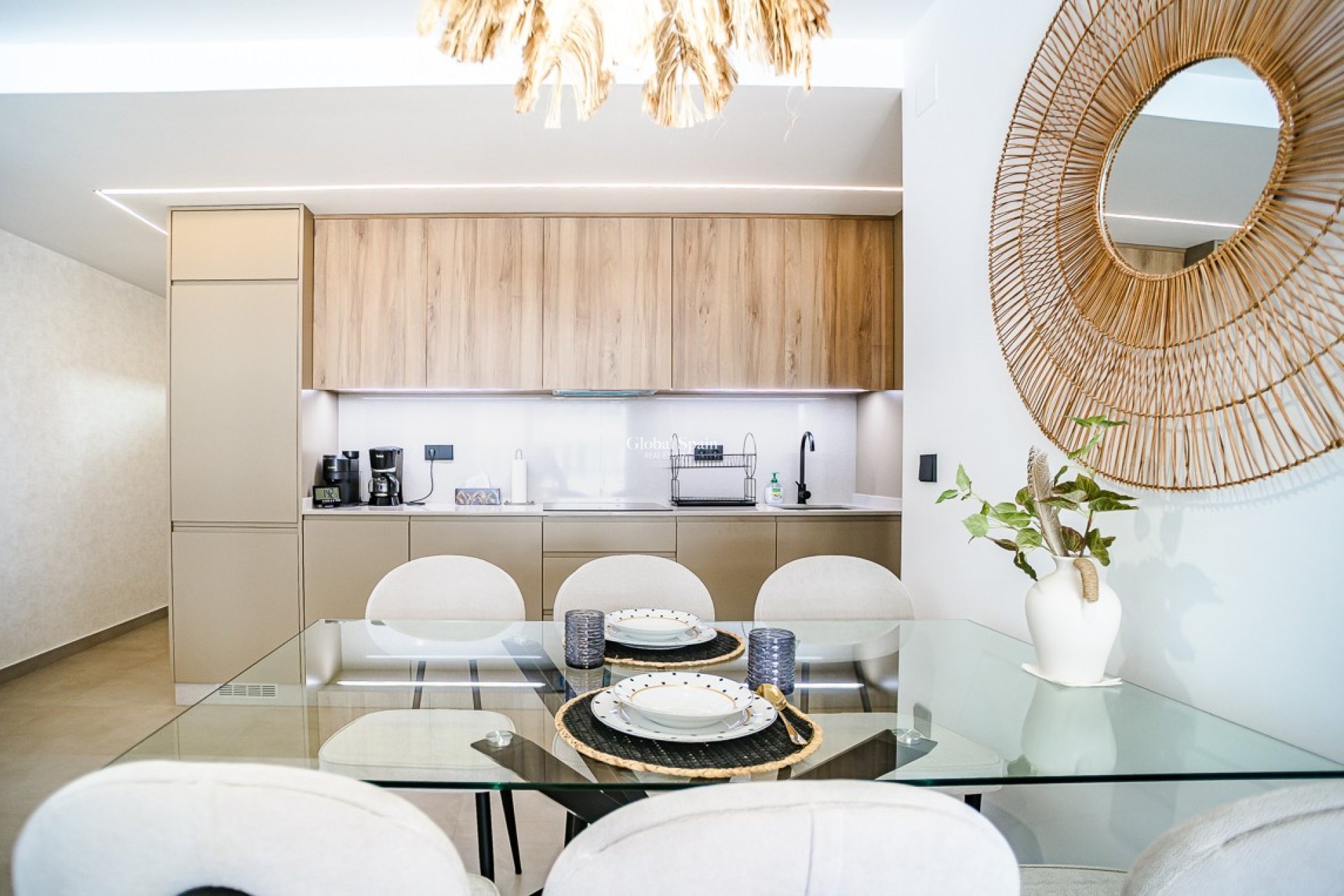 Wederverkoop - APPARTEMENT -
TORREVIEJA - Acequion