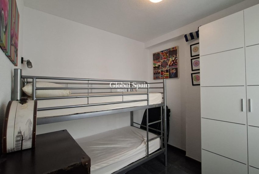 Wederverkoop - APPARTEMENT -
TORREVIEJA - Acequion