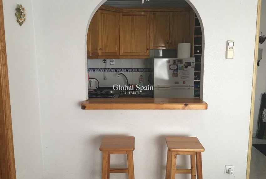 Wederverkoop - APPARTEMENT -
TORREVIEJA - Acequion