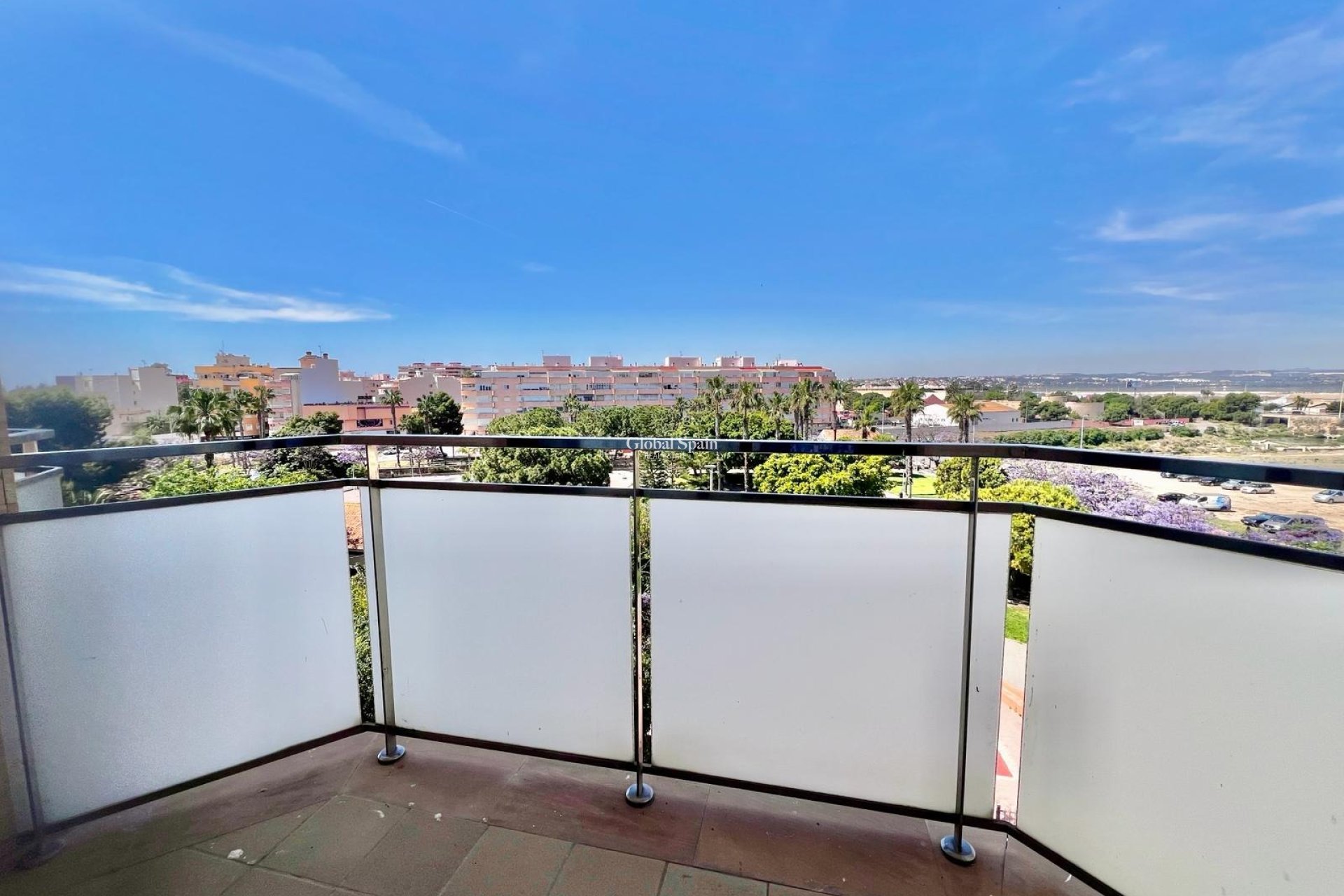 Wederverkoop - APPARTEMENT -
TORREVIEJA - Acequion