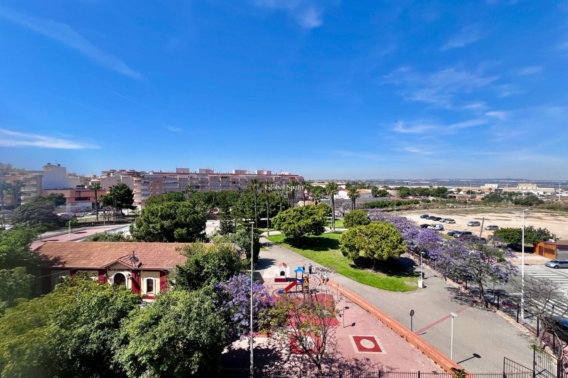 Wederverkoop - APPARTEMENT -
TORREVIEJA - Acequion