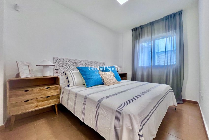 Wederverkoop - APPARTEMENT -
TORREVIEJA - Acequion