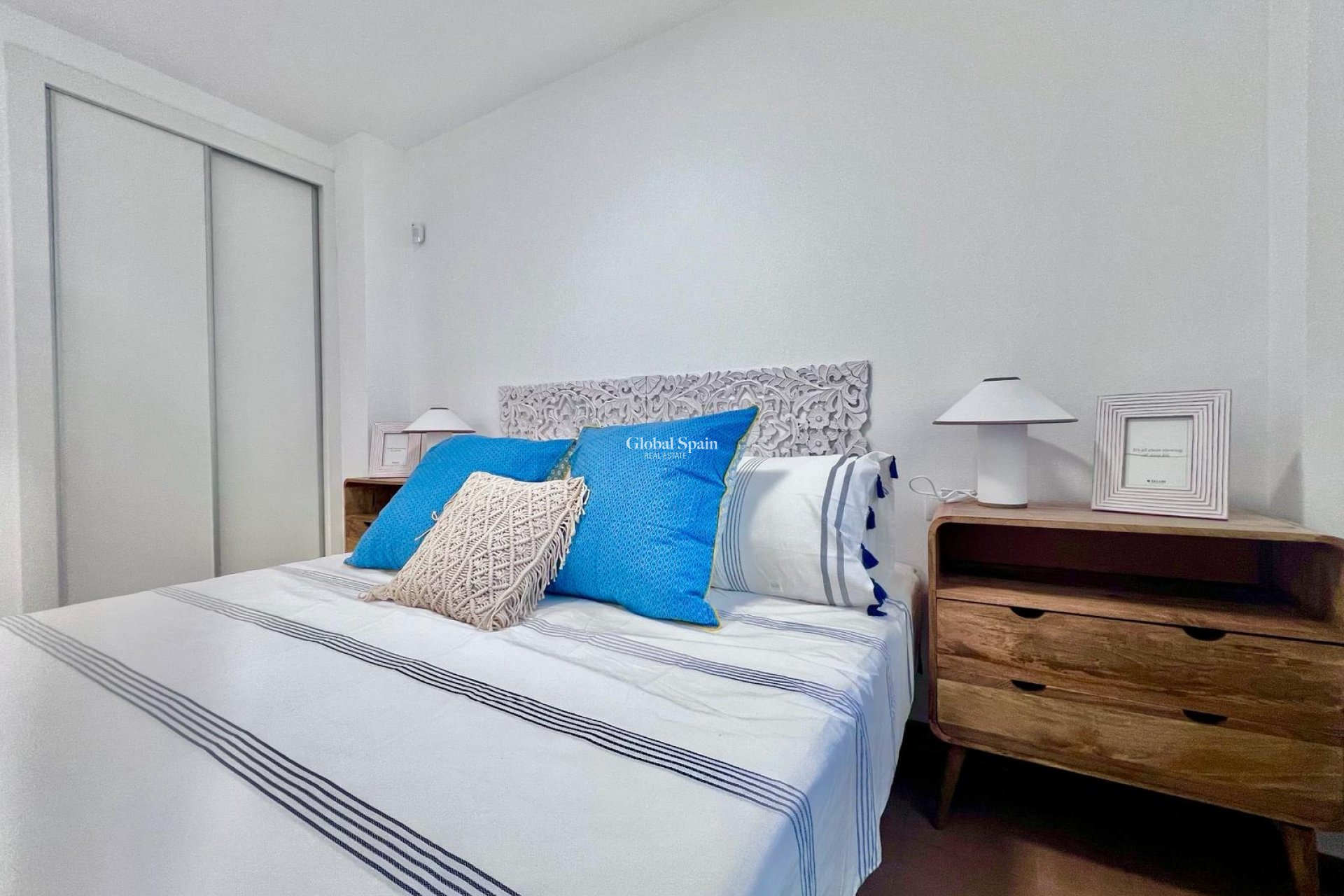 Wederverkoop - APPARTEMENT -
TORREVIEJA - Acequion