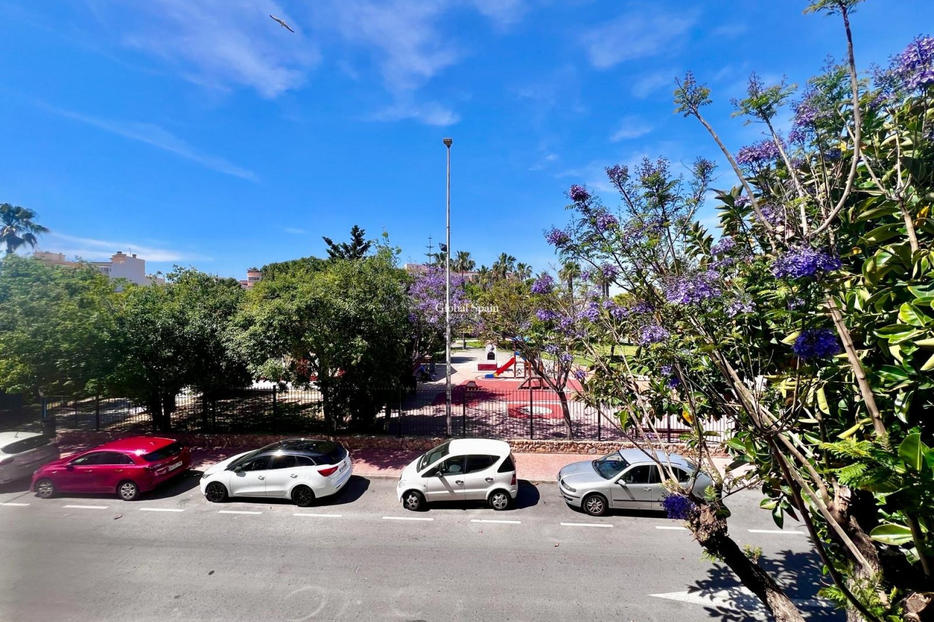 Wederverkoop - APPARTEMENT -
TORREVIEJA - Acequion