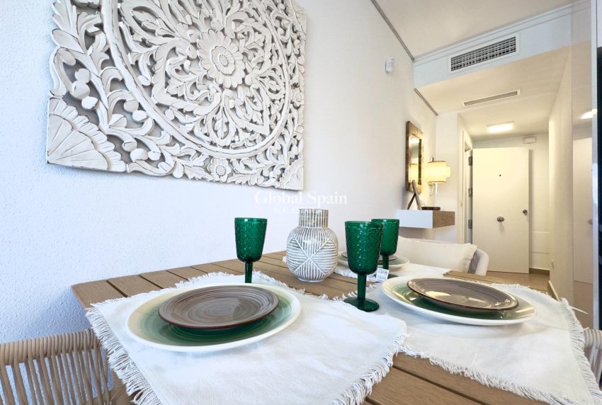 Wederverkoop - APPARTEMENT -
TORREVIEJA - Acequion
