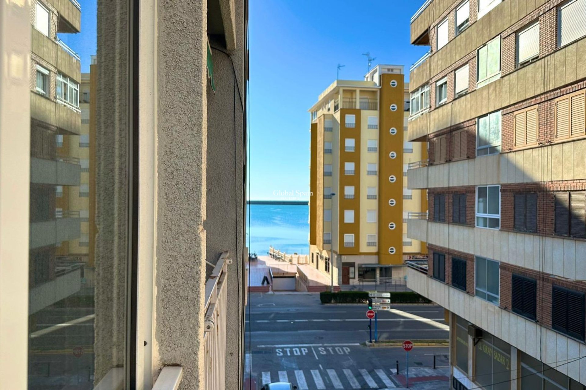 Wederverkoop - APPARTEMENT -
TORREVIEJA - Acequion