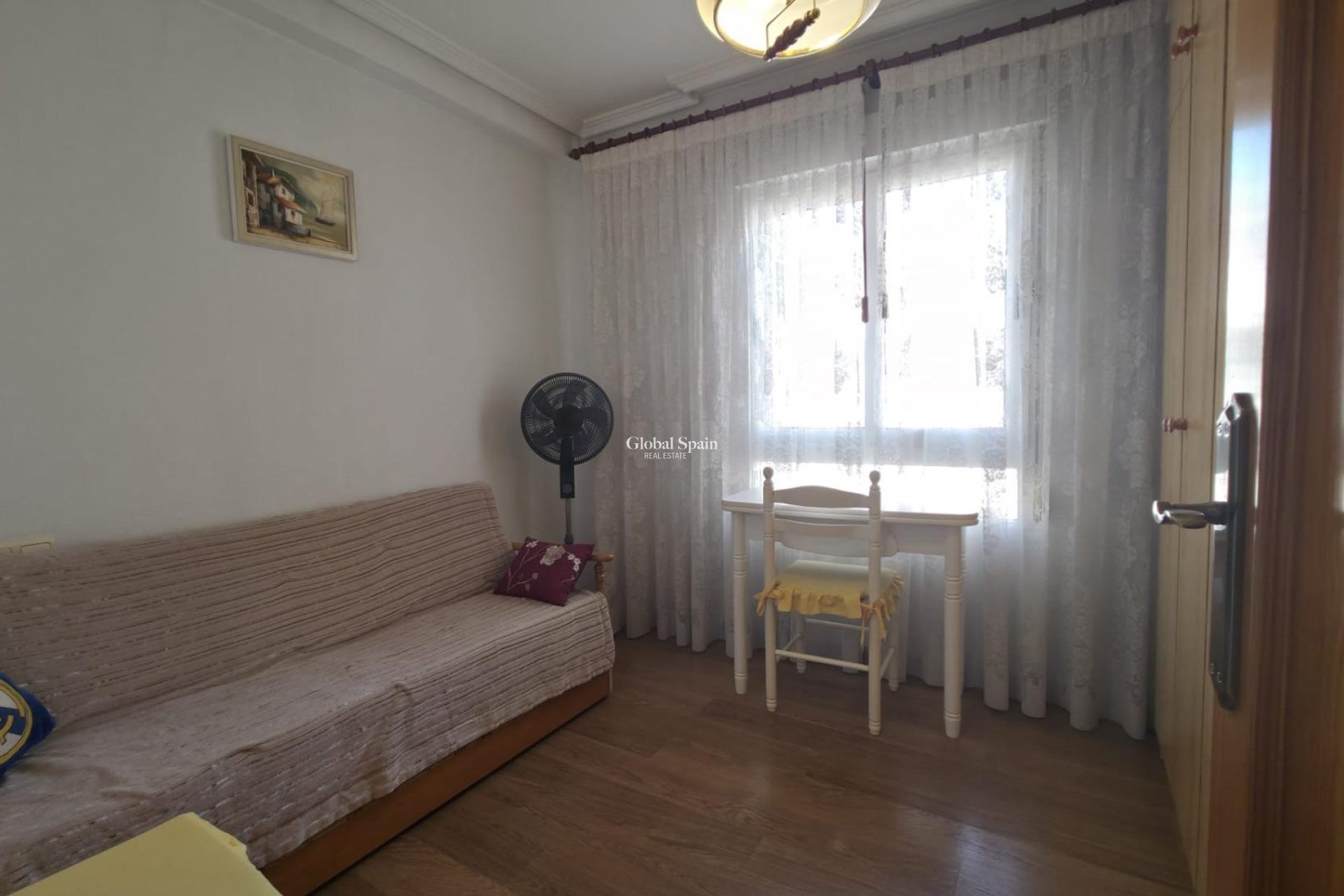 Wederverkoop - APPARTEMENT -
TORREVIEJA - Acequion