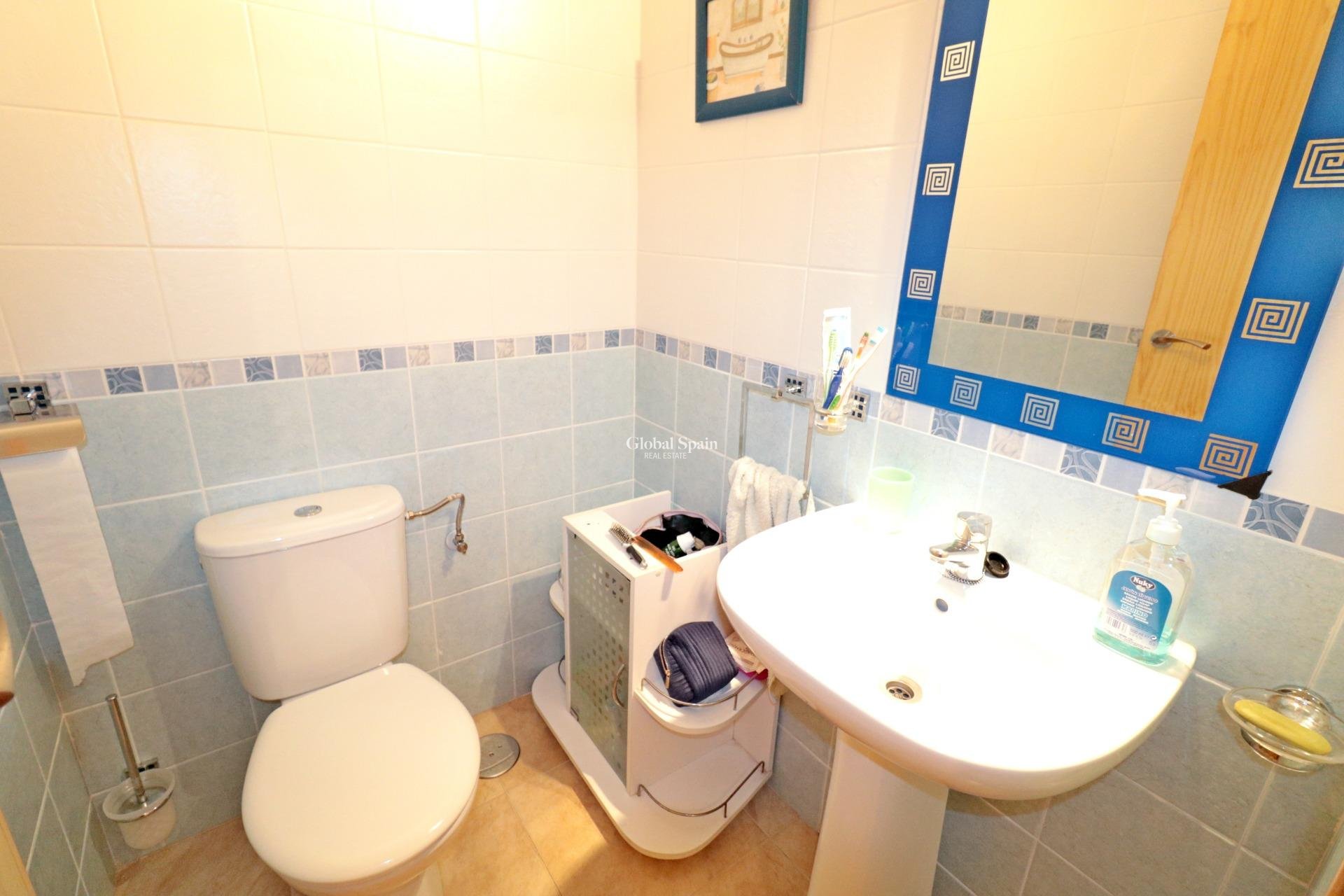 Wederverkoop - APPARTEMENT -
TORREVIEJA - Acequion