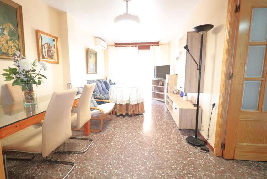 Wederverkoop - APPARTEMENT -
TORREVIEJA - Acequion