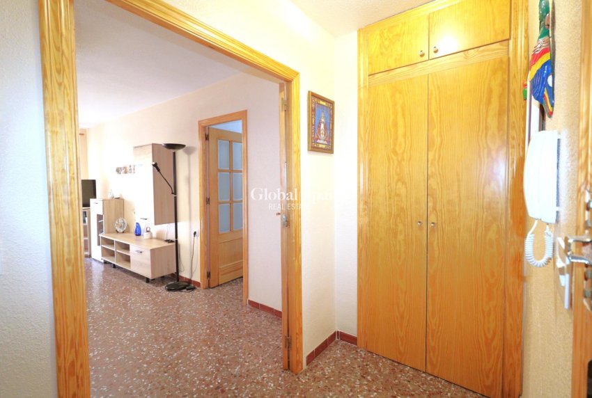 Wederverkoop - APPARTEMENT -
TORREVIEJA - Acequion
