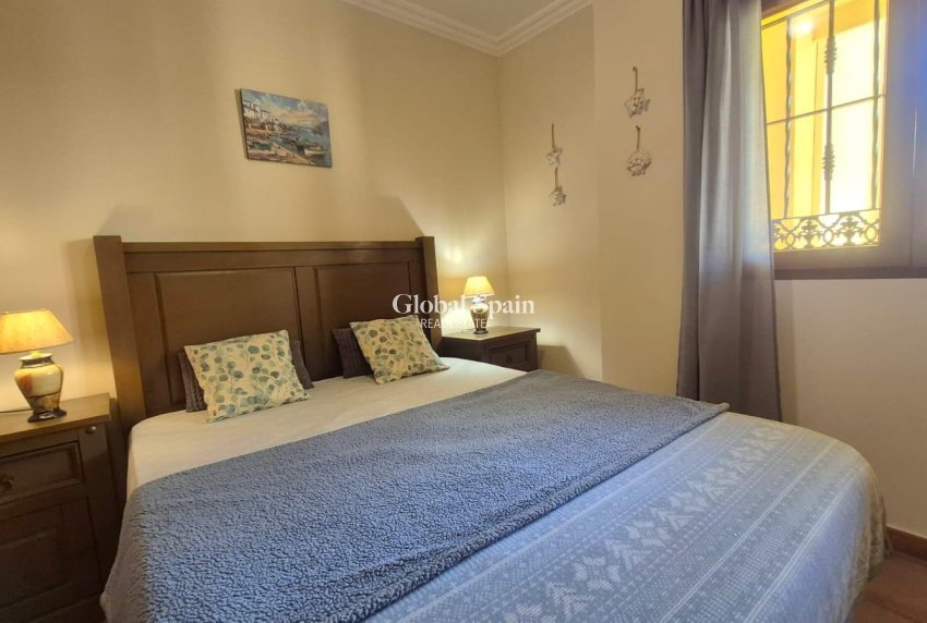 Wederverkoop - APPARTEMENT -
TORREVIEJA - Acequion
