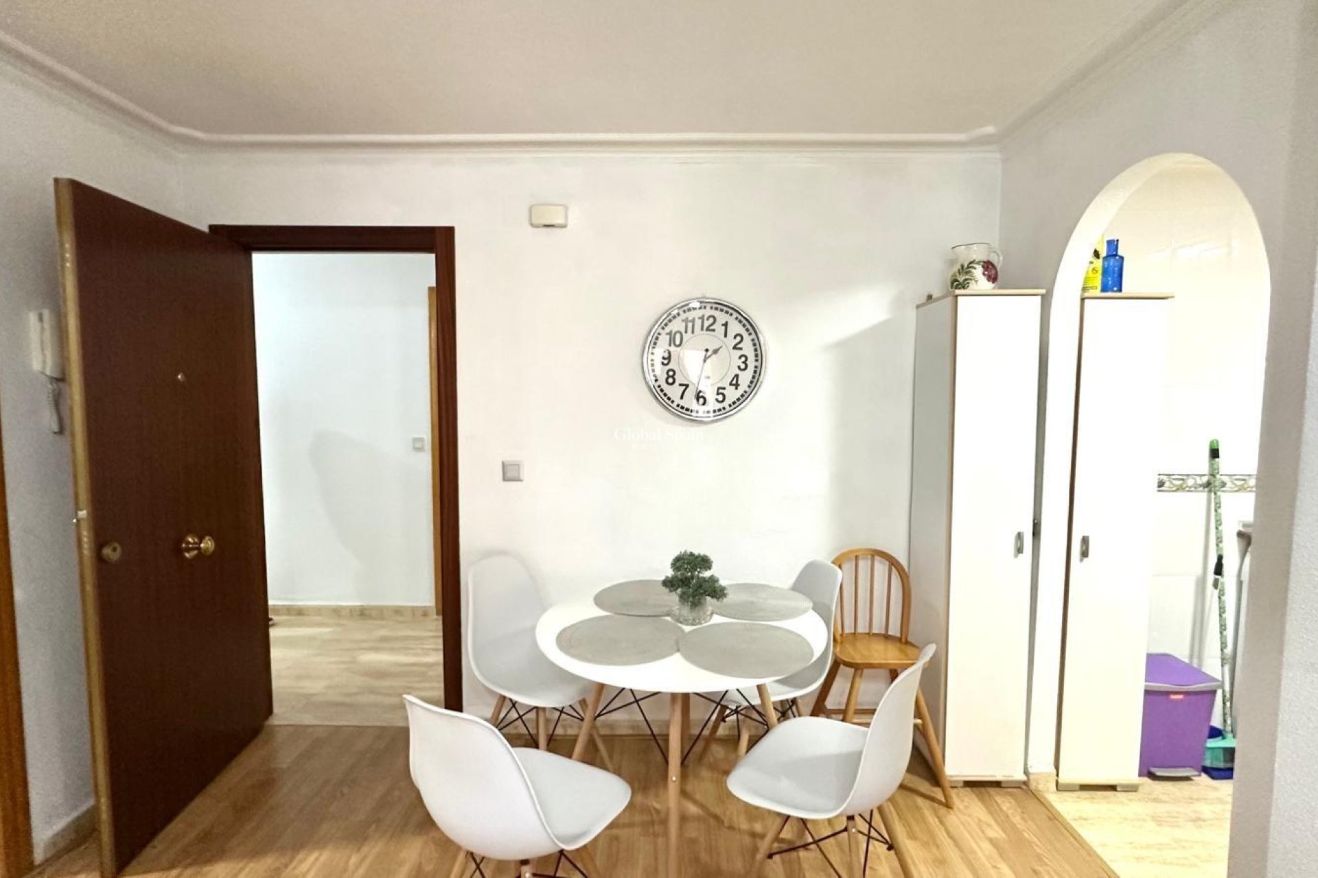 Wederverkoop - APPARTEMENT -
TORREVIEJA - Acequion