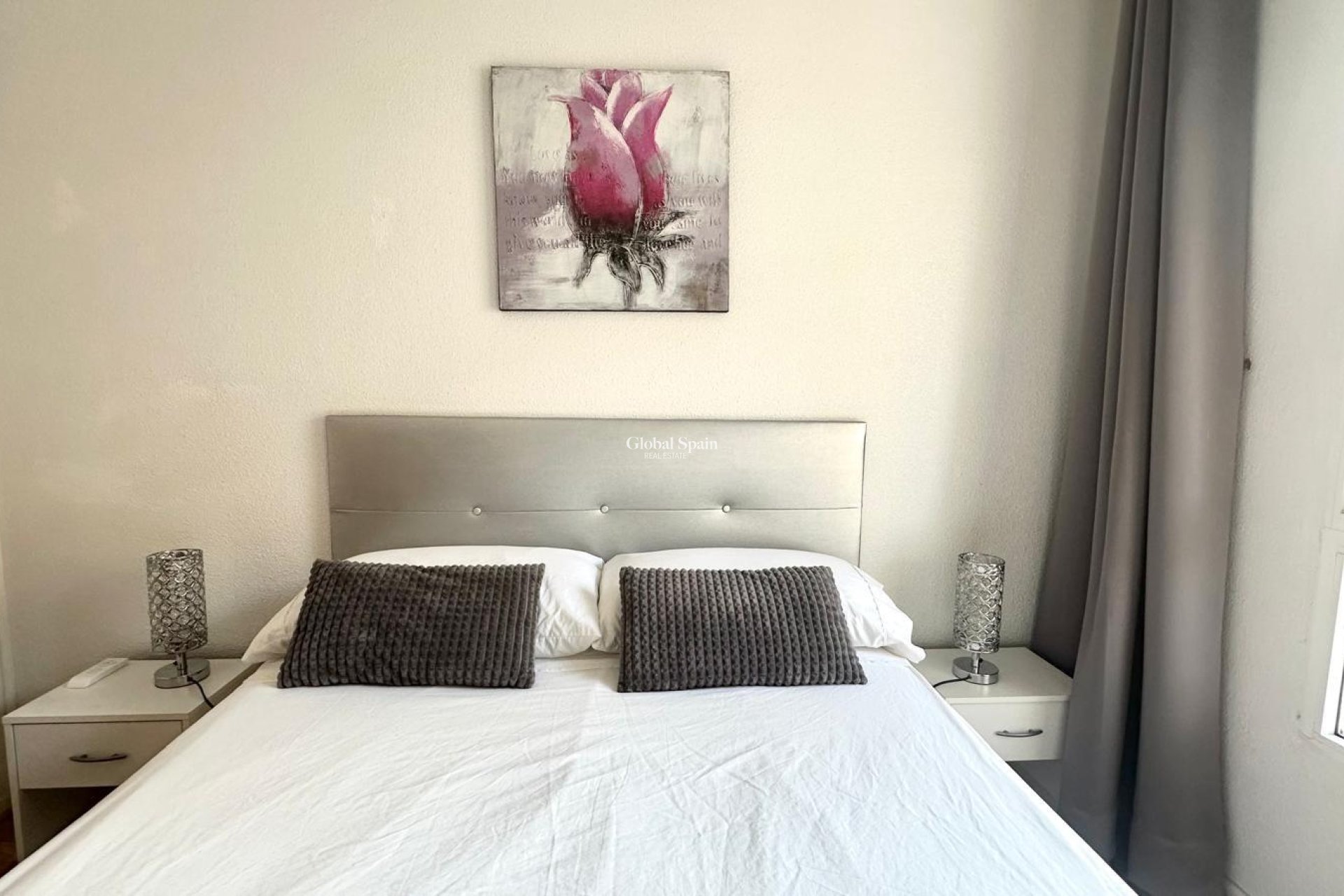 Wederverkoop - APPARTEMENT -
TORREVIEJA - Acequion