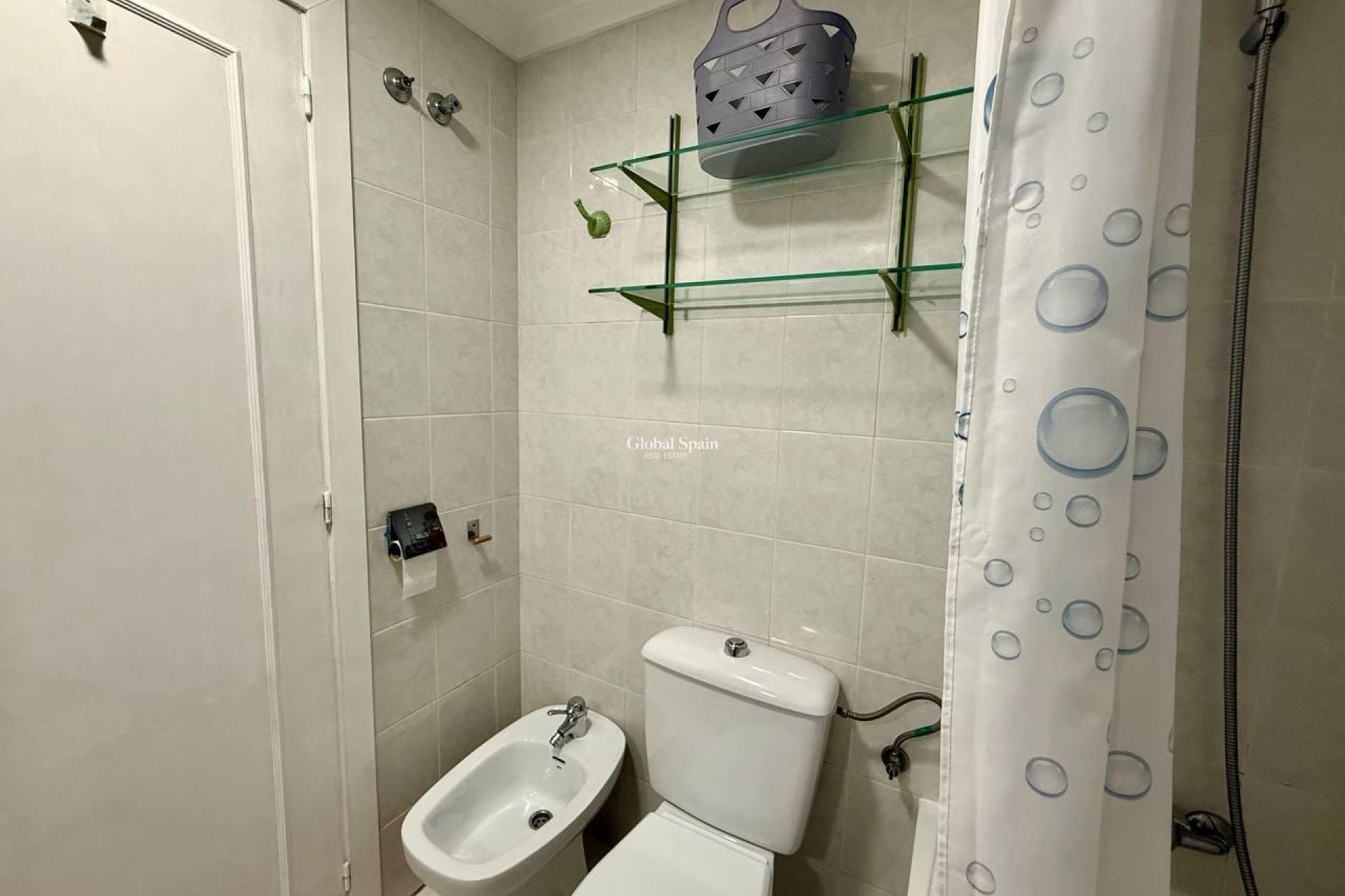 Wederverkoop - APPARTEMENT -
TORREVIEJA - Acequion