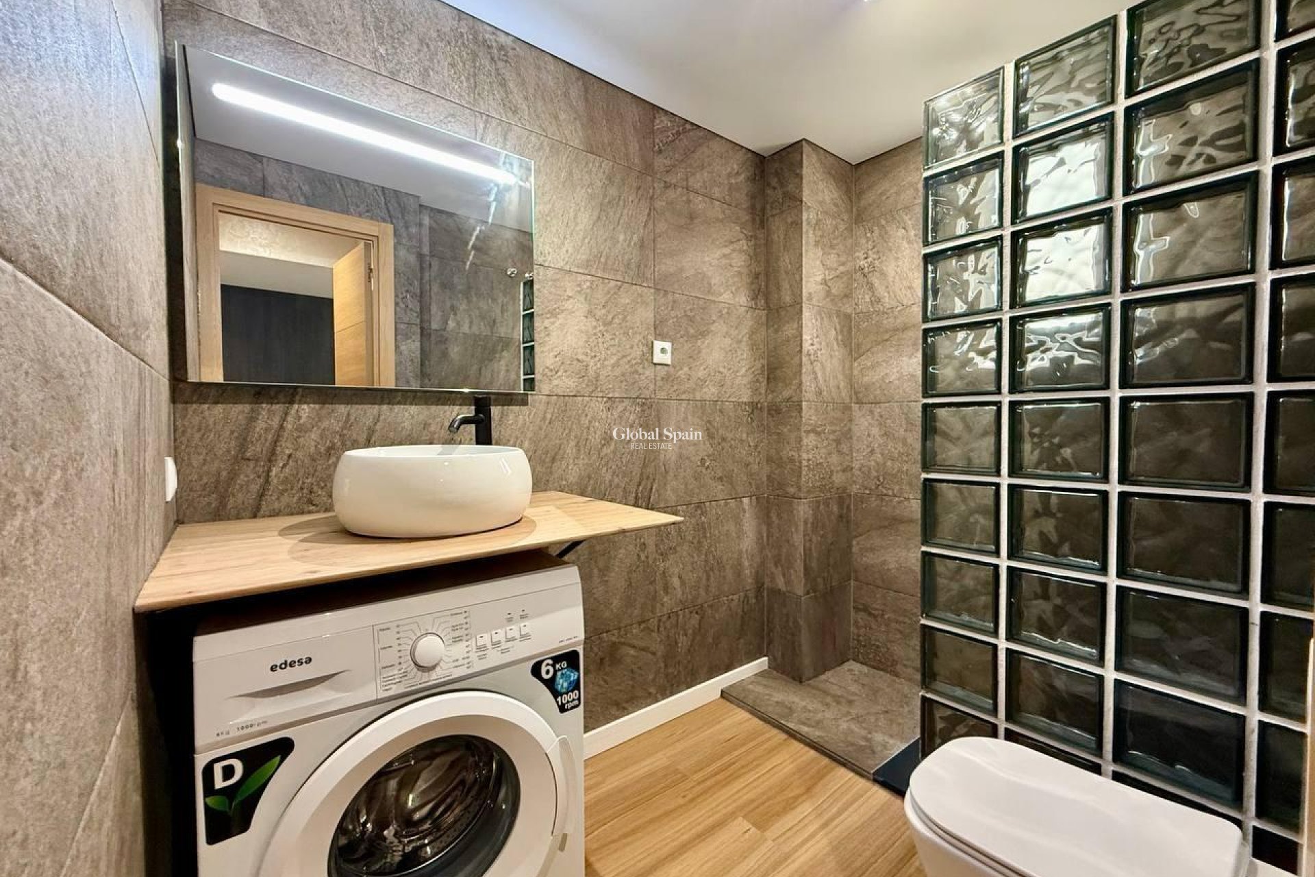 Wederverkoop - APPARTEMENT -
TORREVIEJA - Acequion
