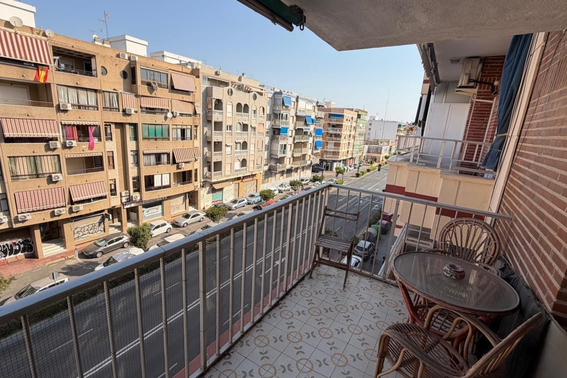 Wederverkoop - APPARTEMENT -
TORREVIEJA - Acequion