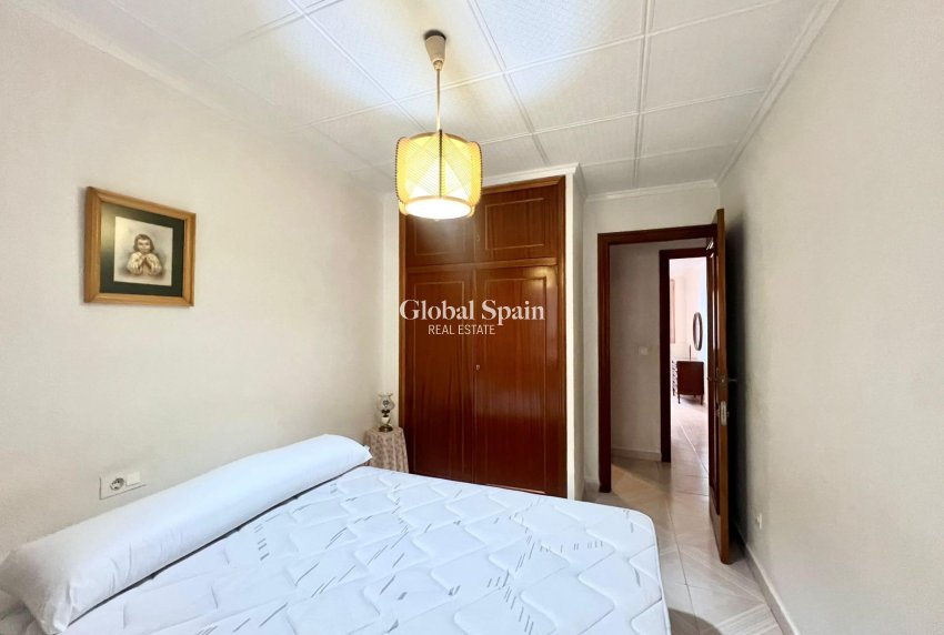 Wederverkoop - APPARTEMENT -
TORREVIEJA - Acequion