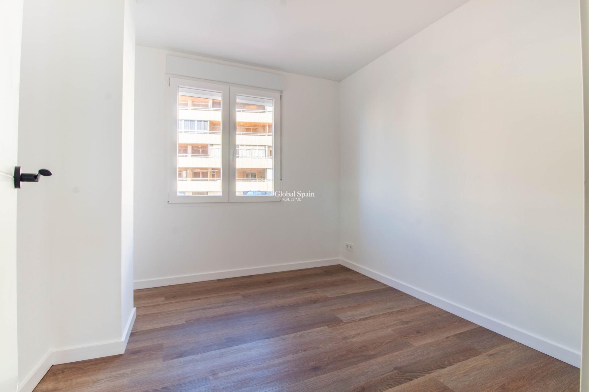 Wederverkoop - APPARTEMENT -
TORREVIEJA - Acequion