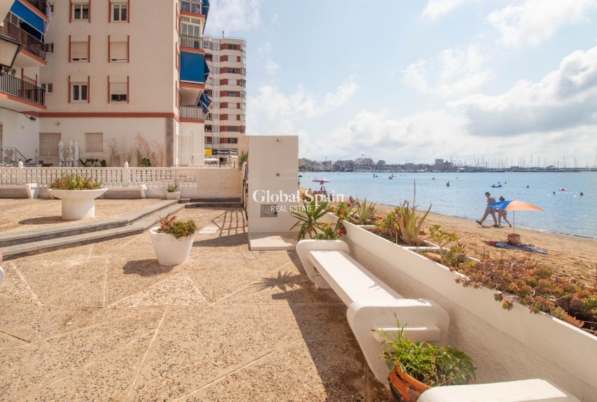 Wederverkoop - Appartement -
TORREVIEJA - Acequion