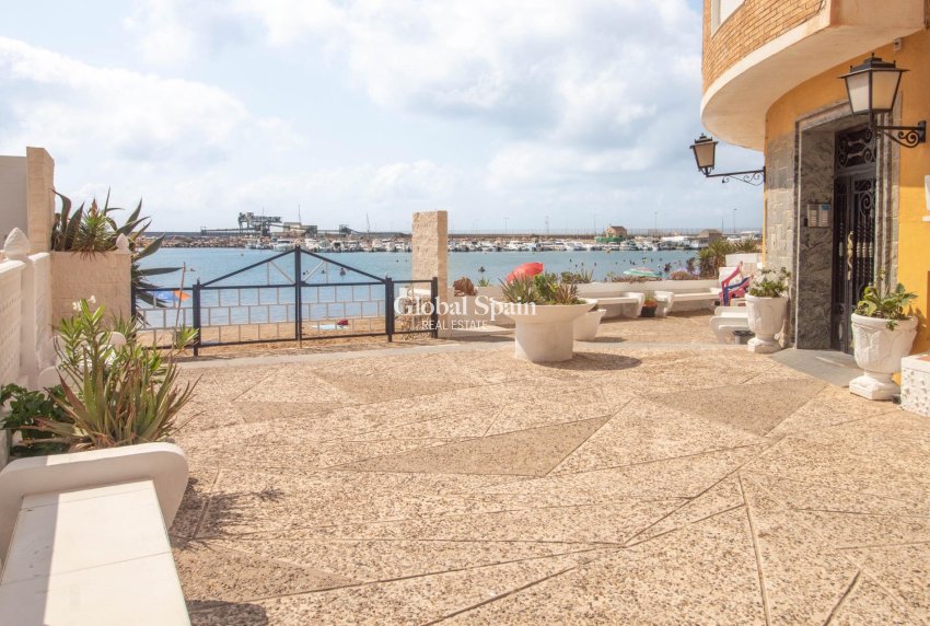 Wederverkoop - Appartement -
TORREVIEJA - Acequion