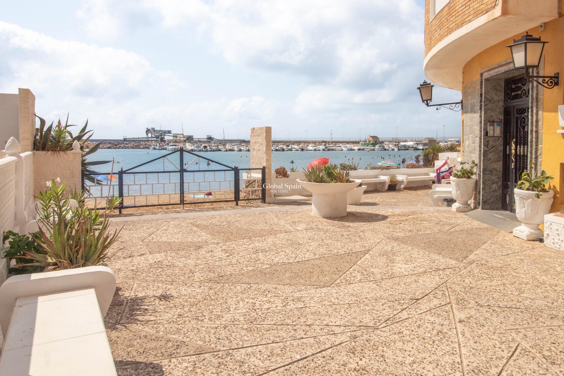 Wederverkoop - Appartement -
TORREVIEJA - Acequion