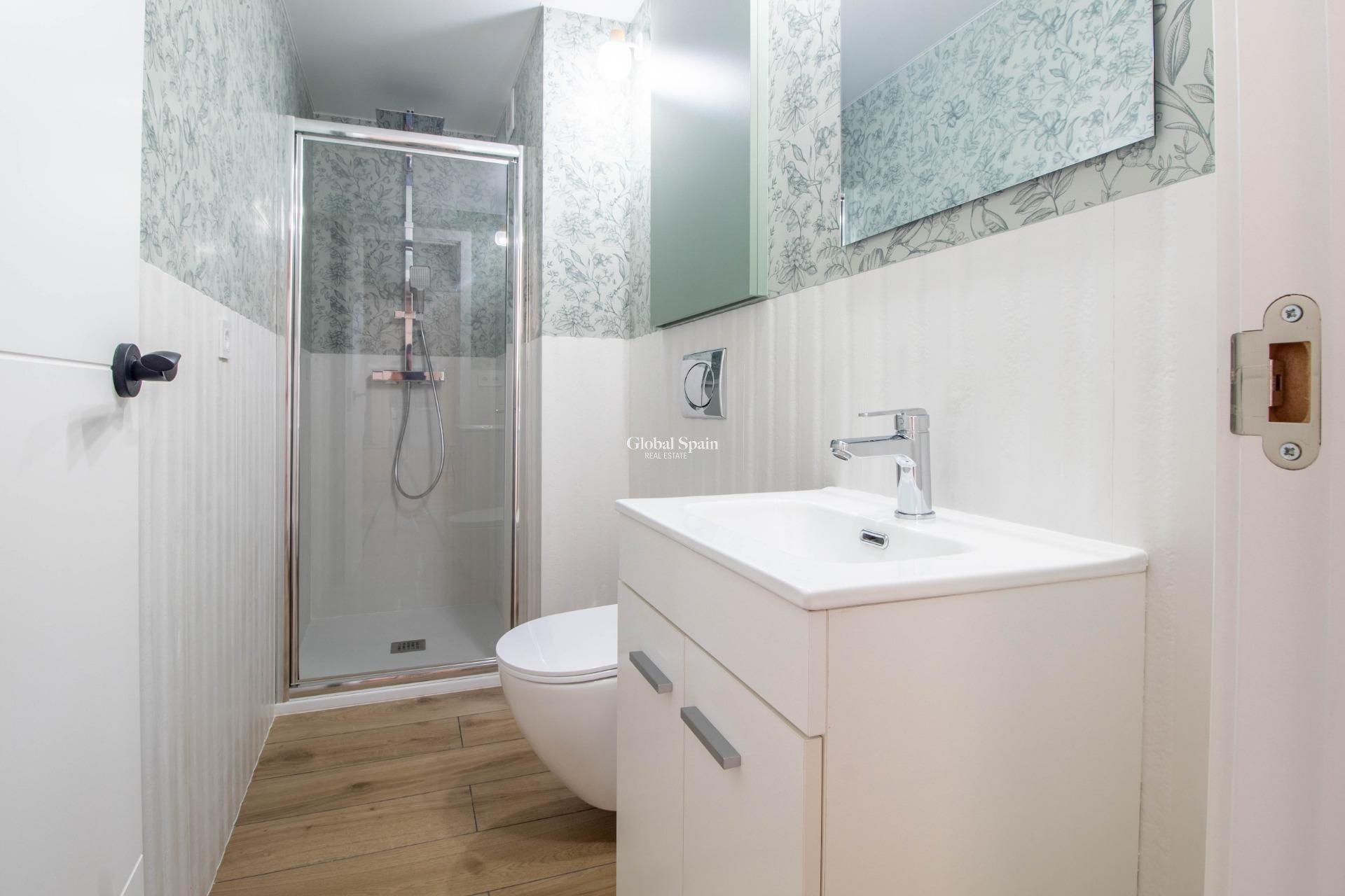 Wederverkoop - Appartement -
TORREVIEJA - Acequion