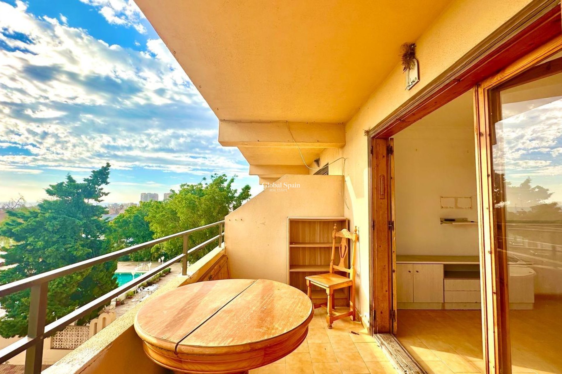 Wederverkoop - APPARTEMENT -
TORREVIEJA - Aguas Nuevas