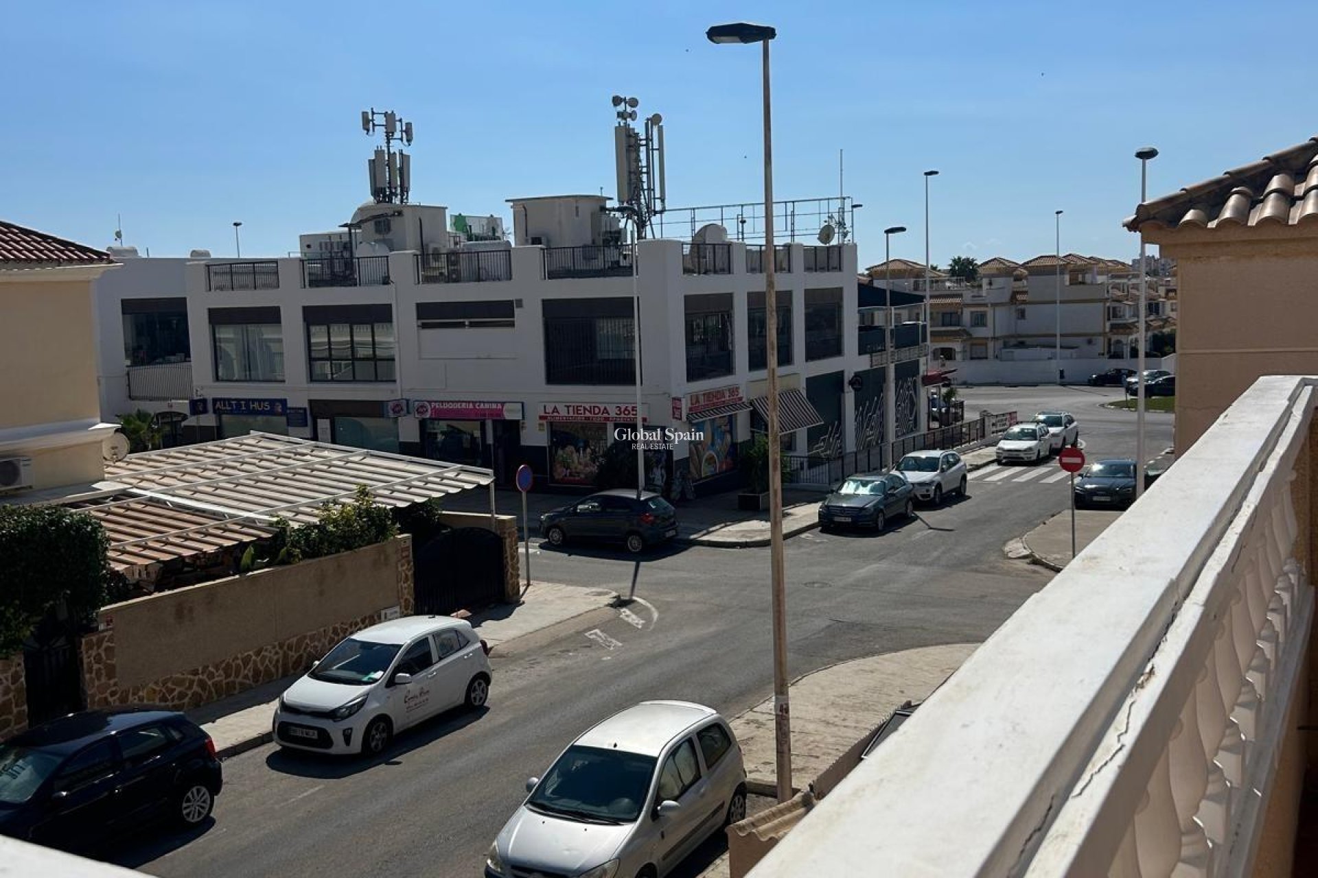 Wederverkoop - APPARTEMENT -
TORREVIEJA - Aguas Nuevas