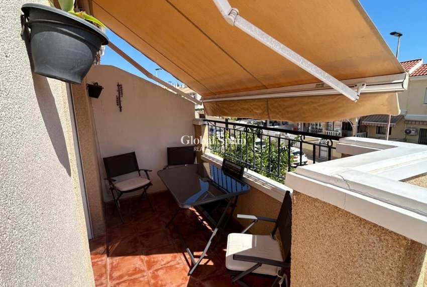 Wederverkoop - APPARTEMENT -
TORREVIEJA - Aguas Nuevas